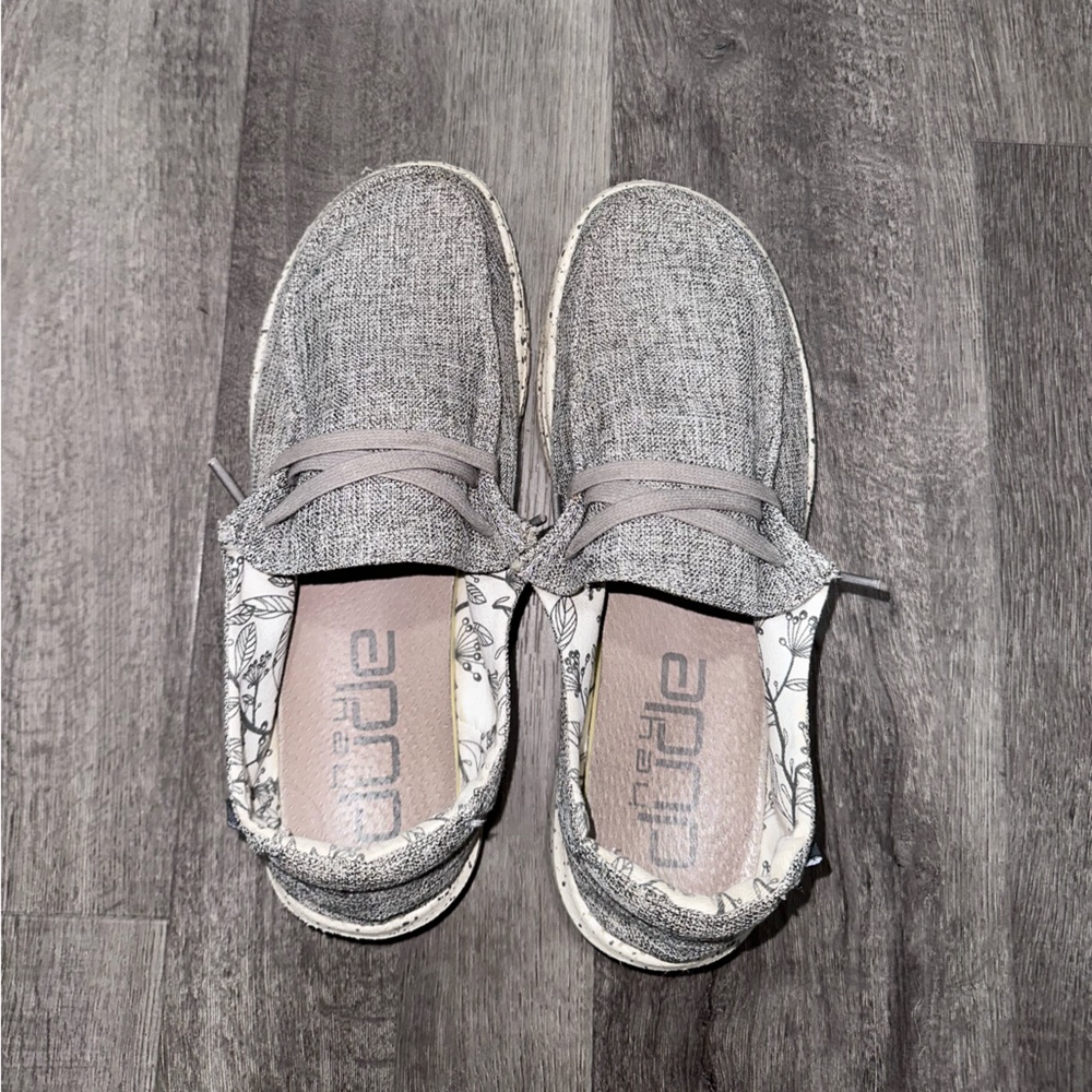 Hey dude shoes
